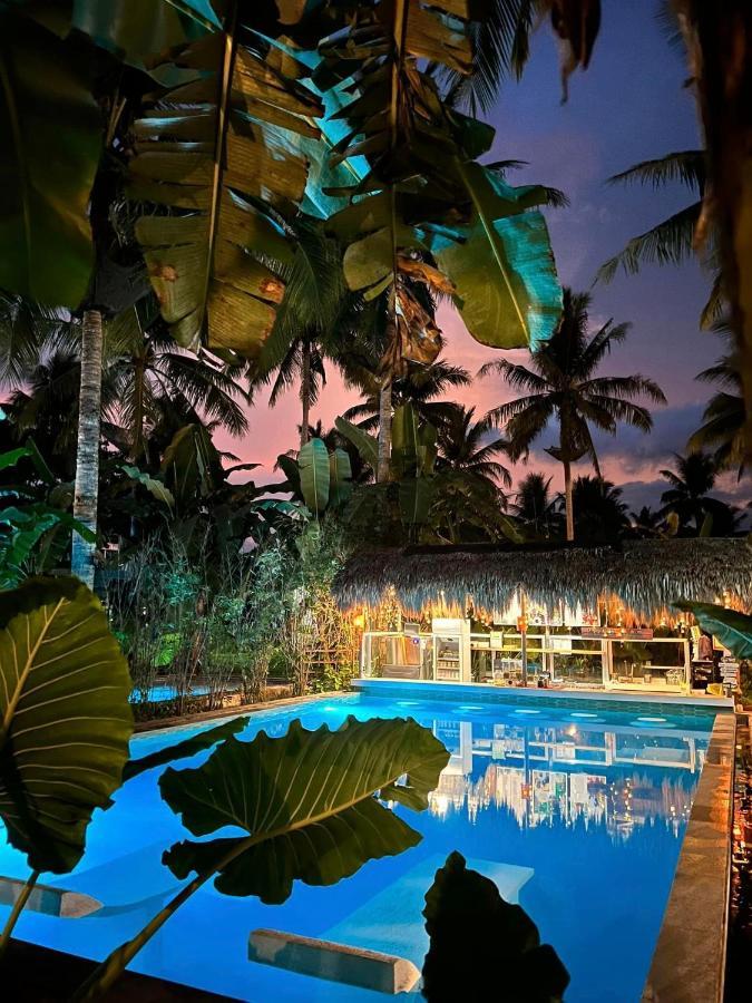 11Th Earth Farm And Resort Nabua Exterior photo